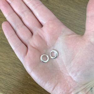 Mejuri tube Huggie hoops silver